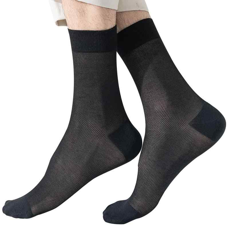 [FQZMQBQ] ソックス メンズ 夏 ビジネス 靴下 黒 白 メッシュ 無地 薄型 通気 綿 クルーソックス 吸汗 蒸れない 柔らかい 紳士 3足組 24-28cm【素材が快適で-ソックス メンズ 夏 ビジネス】メンズ ビジネスソックスは、柔らかく、吸湿性、汗を吸収し、足の裏を乾いた状態に保ち、通気性のある高品質の綿でできており。【3足セット-ソックス メンズ 黒】無地なので、どんなコーディネートにも合わせやすい。伸縮性抜群ある生地は圧迫感を抑えてくれるから、朝から晩まで履いても疲れません。【オススメポイント-靴下 ビジネス メンズ 薄手】薄手のデザインと通気性の高いメッシュ編みが相まって、夏場でもムレずに快適に履きこなせます。天然綿の心地よさを感じる、心地よい履き心地のくるぶし靴下です。【通気性-ソックス メンズ 夏 ビジネス】高品質の素材/新しい性能、変形しにくい、においがしない、刺激がない。快適な目覚め、軽くて安定した調整、通気性、軽くて薄い、汗に別れを告げる~【贈り物に最適-靴下 ビジネス メンズ 綿】父の日、記念日、誕生日、クリスマスやバレンタイン、お祝いやお返しのプチギフトとして、そのままご利用いただける。実用的なプレゼントとして、受け取って方にも嬉しいギフトです。