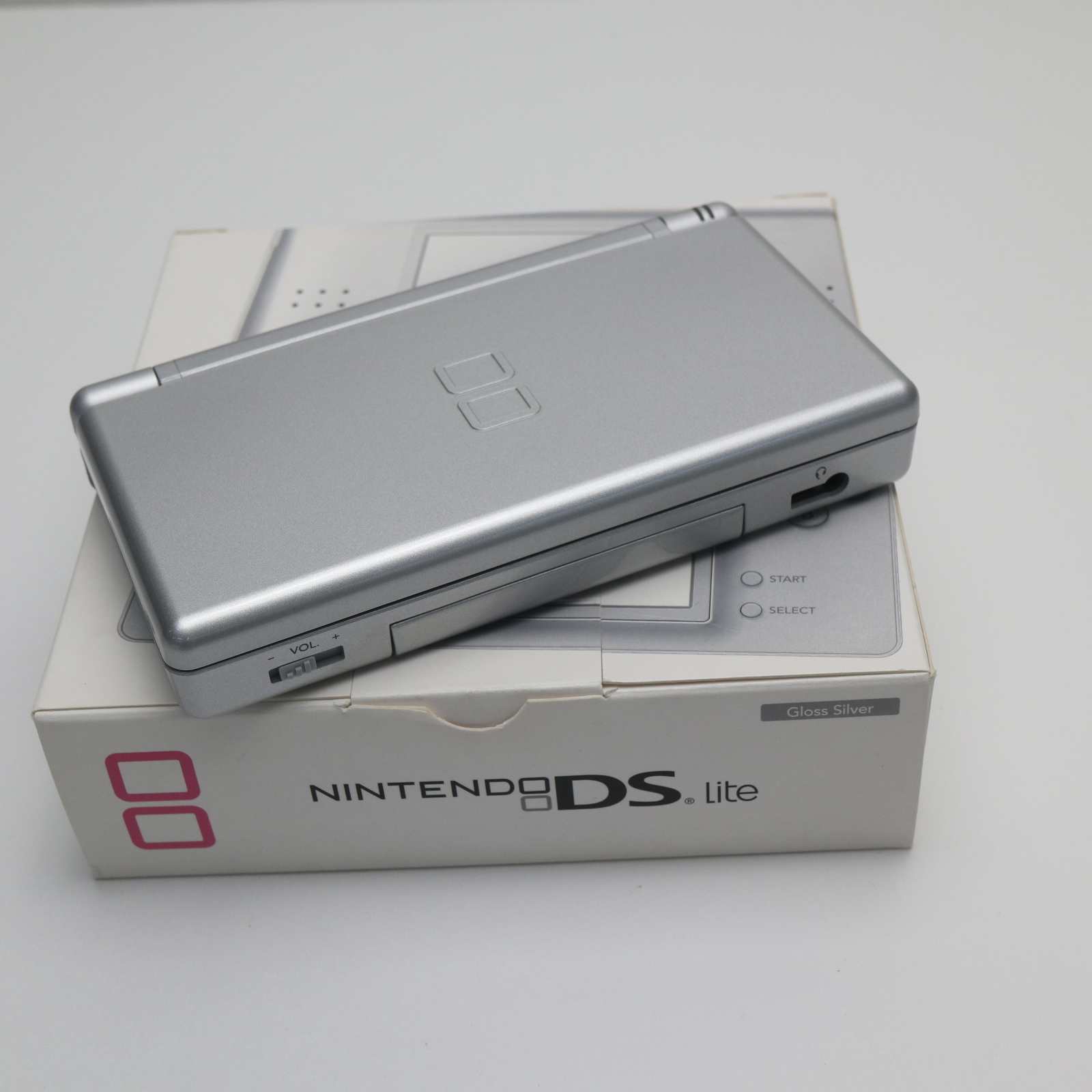 【新品未使用】 ニンテンドーDS Lite ライト シルバー 安心保証 即日発送 game 任天堂 本体 あす楽 土日祝発送OK