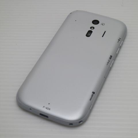 【中古】 新品同様 F-42A らくらくスマートフォン ホワイト 安心保証 即日発送 スマホ 白ロム 富士通 土日祝発送OK