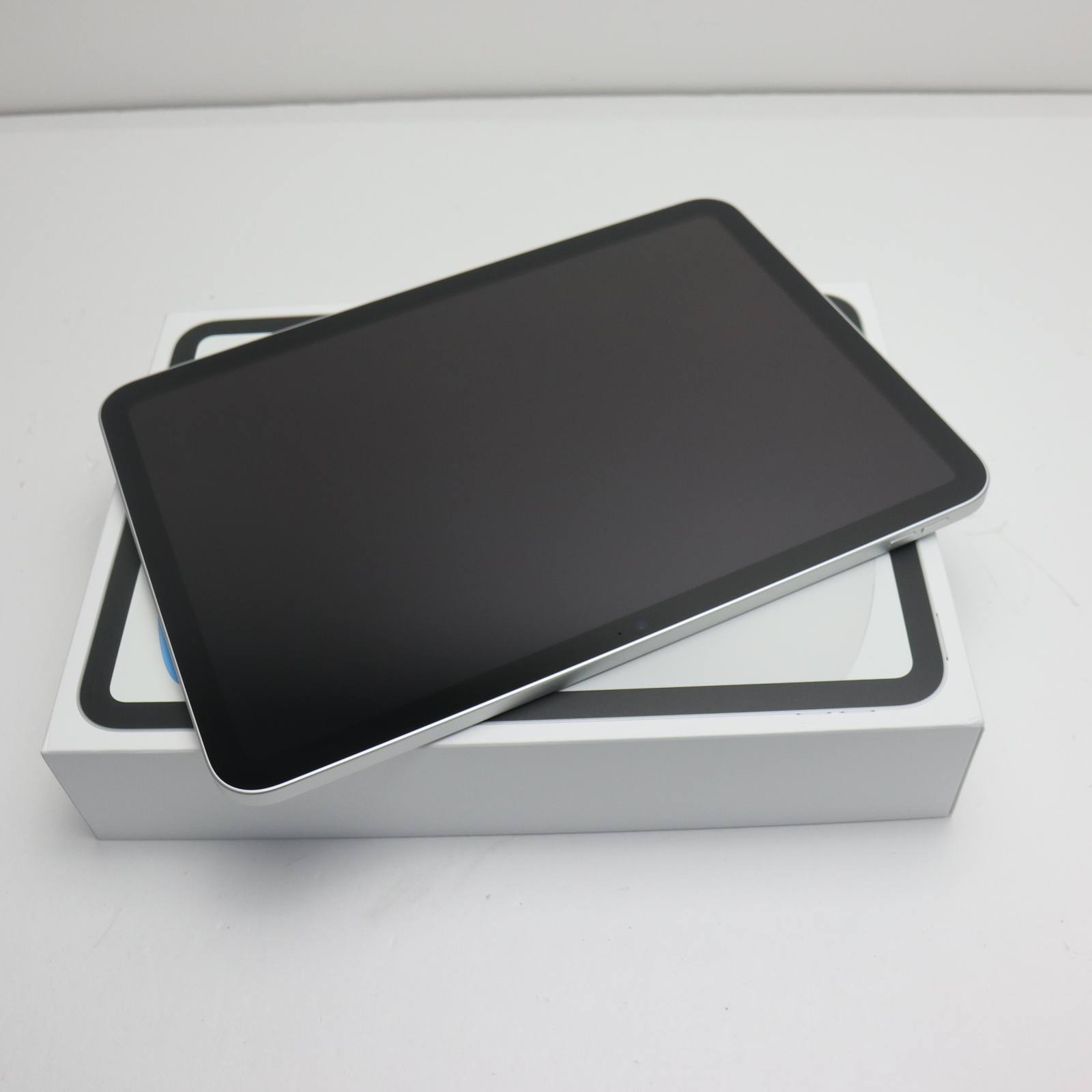 【新品未使用】 iPad 第10世代 Wi-Fi 64GB シルバー スマホ 土日祝発送OK