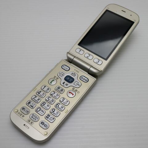 【中古】 美品 F-01G らくらくホン ベーシック4 ゴールド 安心保証 即日発送 ガラケー DoCoMo 富士通 本体 白ロム 土日祝発送OK 【中古】 美品 F-01G らくらくホン ベーシック4 ゴールド 安心保証 即日発送 ガラケー DoCoMo 富士通 本体 白ロム 土日祝発送OK