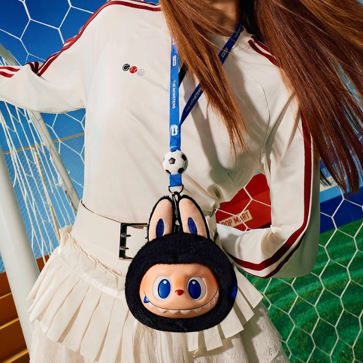 乐天商城 - 【正規品 保証・THE MONSTERS × FIFA ぬいぐるみペンダント】THE MONSTERS × FIFA ぬいぐるみペンダント　labubu キーホルダー ラブブ らぶぶ人形 サッカー ワールドカップ ドール おもちゃ ガチャガチャ ソフビ人形 ブラインドドール ギフト 推し活 ポプマ