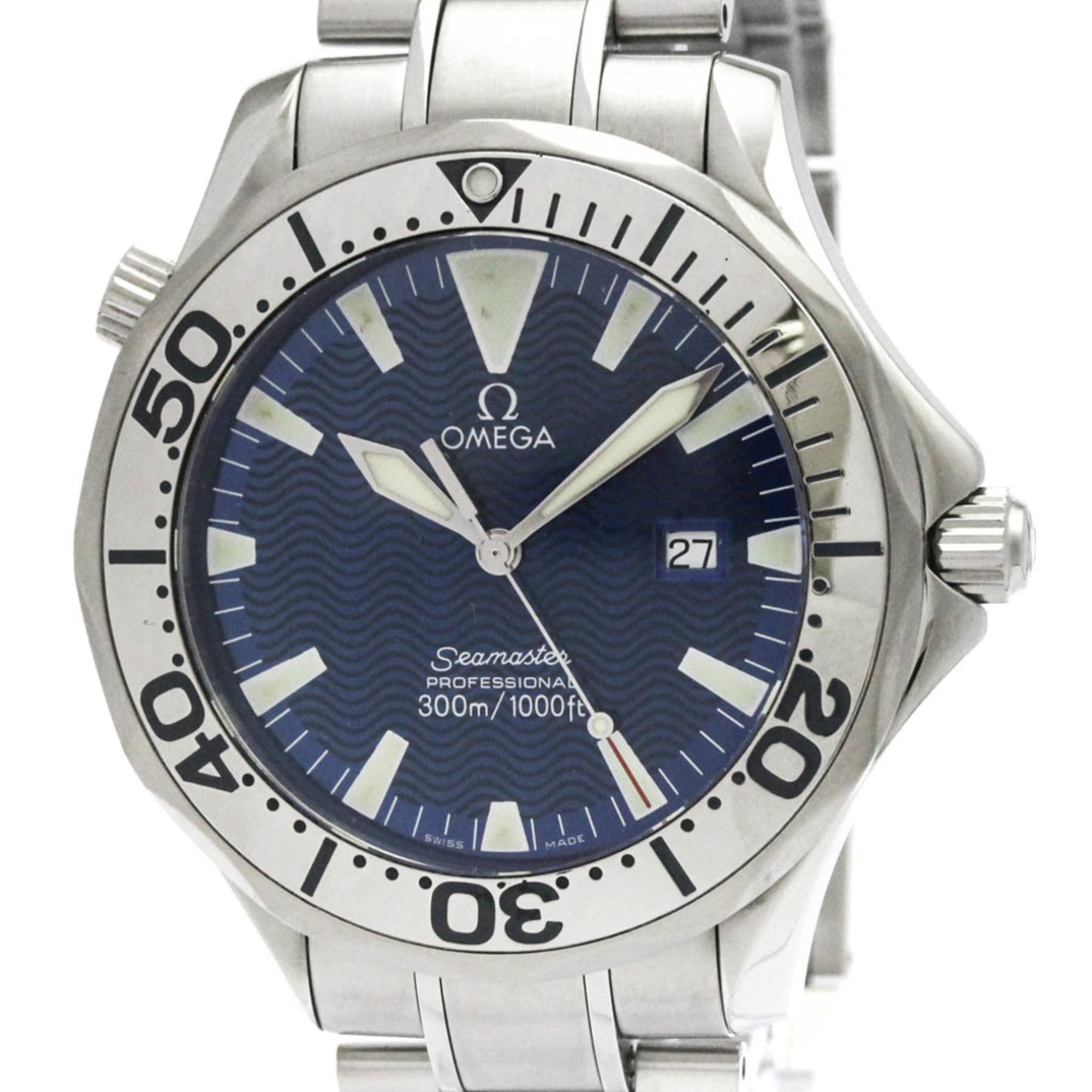 オメガ (OMEGA) シーマスター プロフェッショナル 300M ステンレススチール クォーツ メンズ 時計 2265.80 (外装仕上げ済み) 基本情報 [ブランド名]: オメガ(Omega) [ライン名]: シーマスター [モデル]: 2265.80 デザイン [タイプ]: 腕時計 [スタイル]: スポーツ [性別]: メンズ [素材 (ケース)]: ステンレススチール(SS) [素材 (ブレスレット/ベルト)]: ステンレススチール(SS) [カラー（文字盤）]: ブルー ムーブメント [ムーブメント]: クォーツ 機能 [機能]: 日付 サイズ [ケース幅]: 41mm / 1.61'' 個別商品情報 [シリアルナンバー]: 90**0107 付属品 [付属品]: 無し 状態 [状態]: 非常に良い [ランク]: ランク A 【中古】使用感が少なく、多少のキズや汚れは見られるものの全体的にきれいな商品 [風防ガラスのキズ]: 無し [文字盤のキズ/劣化]: 無し [針のキズ/劣化]: 無し [ケースのキズ]: わずか [ベゼルのキズ]: わずか [リューズのキズ]: 無し [裏蓋のキズ]: わずか [ブレスレットのキズ]: わずか [メンテナンス]: 電池交換済み, 外装磨き仕上げ済み [腕回り]: 18cm / 7.08'' 配送 [総重量]: 140g / 4.93oz. 【本物保証】 eLADYの商品は全品本物保証！ 安心してお買い物をお楽しみください。 商品ランクについて ランク N　 新品・未使用商品。基本的にブティック購入と同じ状態（付属品は商品説明欄に記載があるものがつきます。） ランク NS 未使用・展示品 ランク S 新品同様にきれいな商品 ランク SA 使用感がほとんどない、きれいな商品・新品仕上げ商品 ランク A 使用感が少なく、多少キズや汚れは見られるものの、全体的にきれいな商品 ランク AB やや使用感があり、キズや汚れが見られるが全体的に程度の良い商品 ランク B 使用感があり、ダメージや汚れが見られるが、通常の使用に支障のない商品 ランク BC 使用感が強くあり、ダメージや汚れが気になる商品 ランク C かなりの使用感があり、ダメージや汚れが目立つ商品 ランク D 著しく状態が悪い商品・不具合のあるジャンク品 商品ランクについて お客様のご都合による返品・交換の対応はできかねますので、あらかじめご了承願います。品質管理には万全を期しておりますが、 万が一お届け商品がご注文とまったく異なっていた場合には返品の対象となることもございます。商品到着後24時間以内に、 カスタマーサービスセンターまでEメール又はお電話でご連絡ください。24時間以上経過しますと、お受け致しかねる場合がございます。 ご了承ください。
