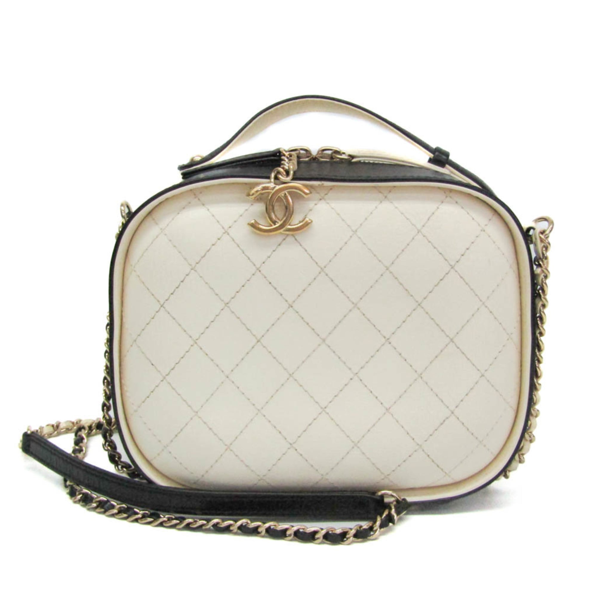 Rakuten - シャネル(Chanel) マトラッセ ココマークチャーム付き AS0200 レディース レザー ショルダーバッグ,バニティバッグ ブラック,クリーム【中古】
