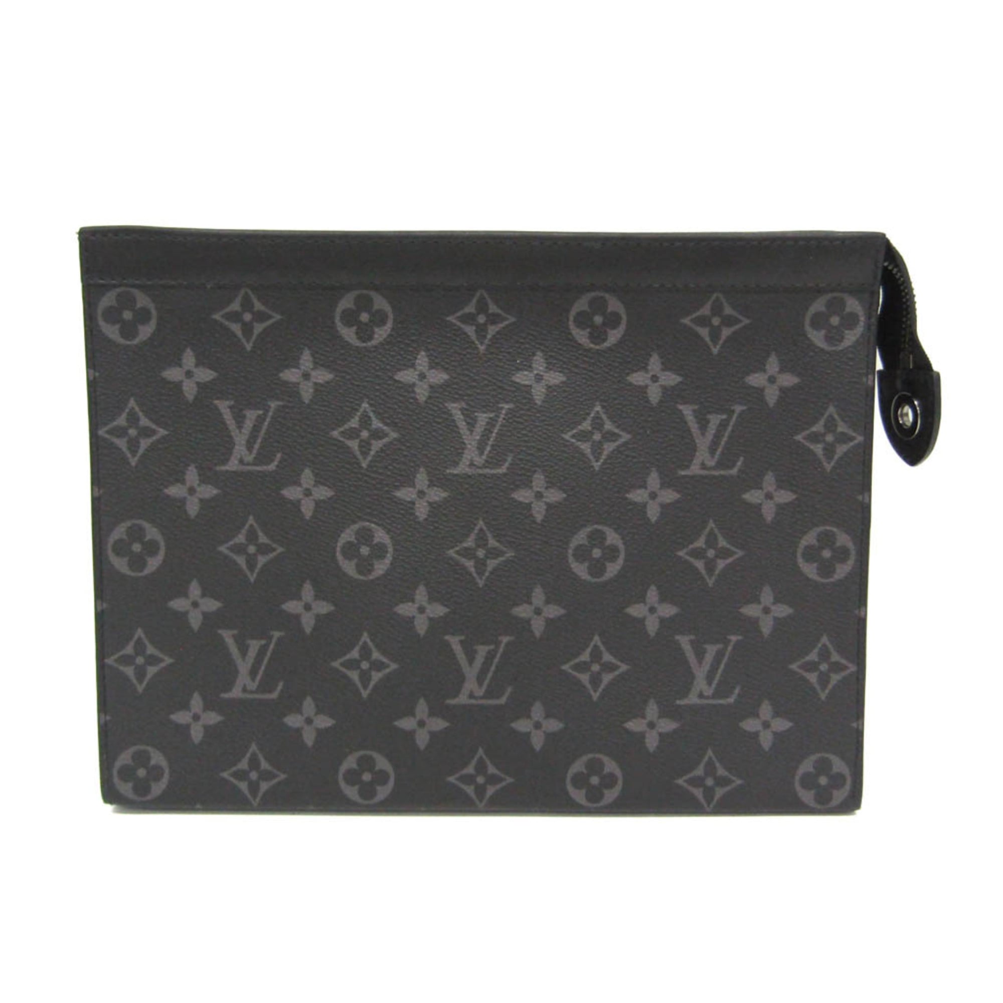 ルイ・ヴィトン(Louis Vuitton) モノグラム・エクリプス ポシェット・ヴォワヤージュ MM M61692 メンズ クラッチバッグ モノグラムエクリプス 基本情報 [ブランド名]: ルイ・ヴィトン(Louis Vuitton) [ライン名]: モノグラム・エクリプス [モデル]: ポシェット・ヴォワヤージュ MM M61692 [製造国]: イタリア デザイン [タイプ]: クラッチバッグ [素材]: モノグラムエクリプス [カラー]: モノグラムエクリプス [金具の色]: シルバー [開閉]: ジッパー・ファスナー [内ポケット]: カードホルダー 6, オープンポケット 1 [性別]: メンズ サイズ [サイズ (高さx幅x奥行)]: 20.5cm x 27cm x 5cm / 8.07'' x 10.62'' x 1.96'' 個別商品情報 [シリアルナンバー等の本体表示]: RFID(IC)タグあり 付属品 [付属品備考]: 付属品の詳細は画像をご確認ください 状態 [状態]: 非常に良い [ランク]: ランク A 【中古】使用感が少なく、多少のキズや汚れは見られるものの全体的にきれいな商品 [全体のキズ]: わずか [全体の汚れ]: わずか [全体の使用感]: わずか [ダメージの強さ]: 内側 汚れ わずか [ニオイ]: 素材 わずか [商品状態備考]: 商品状態の詳細は画像をご確認ください 配送 [総重量]: 300g / 10.58oz. Custom Information [ダメージ]: レザー：シワ 【本物保証】 eLADYの商品は全品本物保証！ 安心してお買い物をお楽しみください。 商品ランクについて ランク N　 新品・未使用商品。基本的にブティック購入と同じ状態（付属品は商品説明欄に記載があるものがつきます。） ランク NS 未使用・展示品 ランク S 新品同様にきれいな商品 ランク SA 使用感がほとんどない、きれいな商品・新品仕上げ商品 ランク A 使用感が少なく、多少キズや汚れは見られるものの、全体的にきれいな商品 ランク AB やや使用感があり、キズや汚れが見られるが全体的に程度の良い商品 ランク B 使用感があり、ダメージや汚れが見られるが、通常の使用に支障のない商品 ランク BC 使用感が強くあり、ダメージや汚れが気になる商品 ランク C かなりの使用感があり、ダメージや汚れが目立つ商品 ランク D 著しく状態が悪い商品・不具合のあるジャンク品 商品ランクについて お客様のご都合による返品・交換の対応はできかねますので、あらかじめご了承願います。品質管理には万全を期しておりますが、 万が一お届け商品がご注文とまったく異なっていた場合には返品の対象となることもございます。商品到着後24時間以内に、 カスタマーサービスセンターまでEメール又はお電話でご連絡ください。24時間以上経過しますと、お受け致しかねる場合がございます。 ご了承ください。