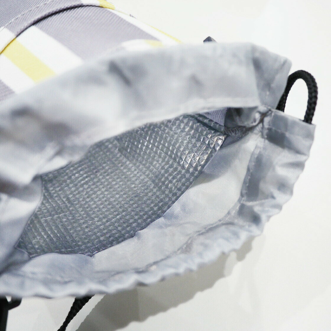 【ポイント最大32倍】LAURIER ローリエ 保冷 保温 サコッシュ ボトルホルダー｜ペットボトル コンパクト シンプル お弁当 ピクニック アウトドア キャンプ 運動会 水筒 行楽 遠足 くすみカラーミモザ