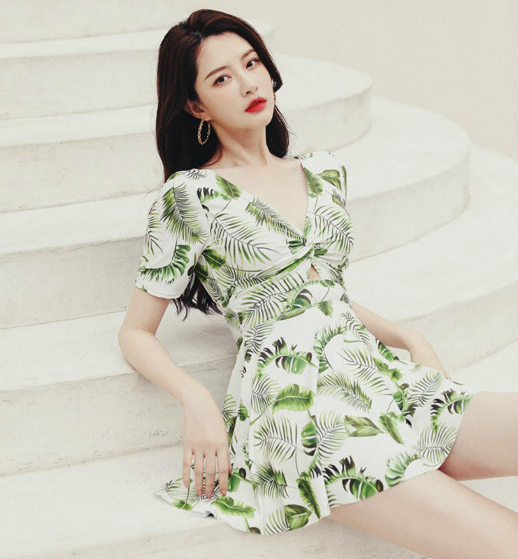 レディース 韓国ファッション 水着 ワンピース ボタニカル 大人女子 大人 キレカジ フレアスカート 体型カバー キュート 海 ビーチ リゾート 海水浴 プール ママ水着 スイムウエア 夏 夏休み 旅行 グリーン M L XL XXL