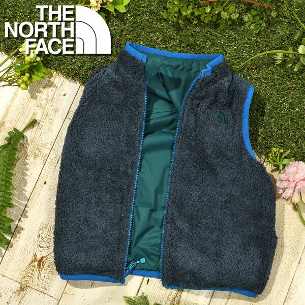 ■商品コメント &nbsp; THE NORTH FACE（ザ・ノースフェイス）B Reversible Cozy Vest Jacket（ベビー リバーシブル コージー ベスト ジャケット）子供 ボーイズ ガールズ 男児 女児 フリース ナイロン ベスト ジャケット リバーシブルの薄中わた入りフリースベスト。フリース面は毛足があり保温性に優れたリサイクルポリエステルのシェルパフリース、布帛面は軽さと強度を兼ね備え、防風性もあるリップストップのリサイクルナイロンを使用しています。布帛生地ははっ水加工を施しており、多少の雨や汚れは弾きます。静電気の発生を抑える静電ケア設計を採用。秋冬のアウトドアアクティビティから外遊びなどの普段使いまで対応する、中間着としても活用できる汎用性の高い1着です。 登山 トレッキング アウトドア グランピング ハイキング レジャー カジュアル 幼稚園 保育園 羽織 ベイビー 赤ちゃん ベビー キッズ キャンプ &nbsp; ■商品詳細 &nbsp; ■ブランド THE NORTH FACE(ノースフェイス) ■商品名 B Reversible Cozy Vest Jacket ベビー リバーシブル コージー ベスト ジャケット ■品番 NYB82245 ■カラー AE-ディープグリーン MD-マンダリン OP-オーキッドピンク ■材質 【布帛側】Recycled Nylon Ripstop(ナイロン100％) 【中わた】ポリエステル100％ 【フリース側】Recycled Sherpa Fleece(ポリエステル100％) ■Function ・リバーシブル仕様/ロゴ刺繍/記名ネーム付き &nbsp; ■商品カラーにつきまして &nbsp; 可能な限り商品色に近い画像を選んでおりますが、閲覧環境等により画像の色目が若干異なる場合もございますので、その旨をご理解された上でご購入ください。 &nbsp; メーカー希望小売価格はメーカー商品タグに基づいて掲載しています