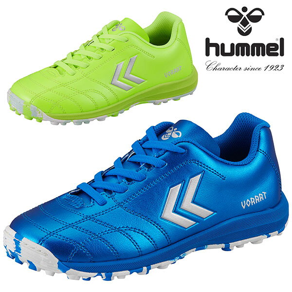 ■商品コメント &nbsp; ヒュンメル(hummel) ヴォラート3 TF JR. SUPERWIDE になります。 キッズ・ジュニア・子ども ジュニアの足に優しいシューレースタイプのトレーニングシューズ。しなやかな人工皮革を採用したアッパー、衝撃を吸収する肉厚ミッドソール、走りやすい柔軟なアウトソールが特徴。スーパーワイドラスト。 素材：アッパー/人工皮革×合成繊維 ミッドソール/合成樹脂 アウトソール/ゴム 機能:カップインソール、人工芝対応、スーパーワイド ※ご注文後、発送までにお時間をいただく場合がございます。 商品によってかかるお日数は異なりますので、お急ぎの方はメールにてお問い合わせください。 ※メーカー在庫切れ、廃盤など が生じた場合、やむを得ず、キャンセルの場合、ご登録いただいたメールアドレスへご連絡させていただきます。 &nbsp; ■商品詳細 &nbsp; ■ブランド hummel(ヒュンメル) ■商品名 ヴォラート3 TF JR. SUPERWIDE ■品番 HJS2137 ■カラー 3295-ライムイエロー×シルバ 7595-サックス×シルバー ■材質 素材：アッパー/人工皮革×合成繊維 ミッドソール/合成樹脂 アウトソール/ゴム &nbsp; ■商品カラーにつきまして &nbsp; 可能な限り商品色に近い画像を選んでおりますが、閲覧環境等により画像の色目が若干異なる場合もございますので、その旨をご理解された上でご購入ください。 &nbsp; メーカー希望小売価格はメーカー商品タグに基づいて掲載しています
