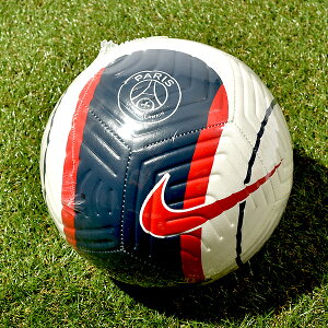 ナイキ サッカーボール 4号球 NIKE PSG ストライク SU22 小学生 キッズ 子ども 子供 パリ サンジェルマン リーグ アン 部活 クラブ dj9960 2022冬新作通販 サッカー 用品 セール