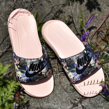 30%off ナイキ スポーツサンダル レディース メンズ NIKE VICTORI ONE スライド プリント サンダル ビーチサンダル シャワーサンダル ビーサン スポサン シューズ 靴 花柄 cn9676 2021夏新色