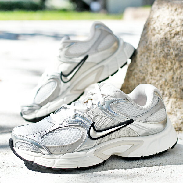 【動画あり】送料無料 ナイキ スニーカー レディース メンズ NIKE V5 RNR レトロ ナイキ シューズ 靴 ホワイト hq7901 2025冬新作