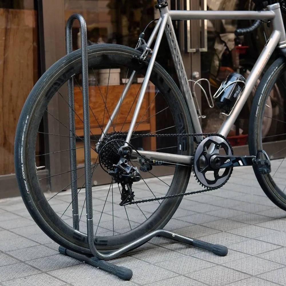 エレファントサイクルの自転車 メンテナンス 展示スタンド ウィルワークス スーパースタンド エクストリーム 2.5インチ WILLWORX SUPERSTAND EXTREME メンテナンススタンド ロードバイク クロスバイク対応 エレファントサイクル｜アングル2
