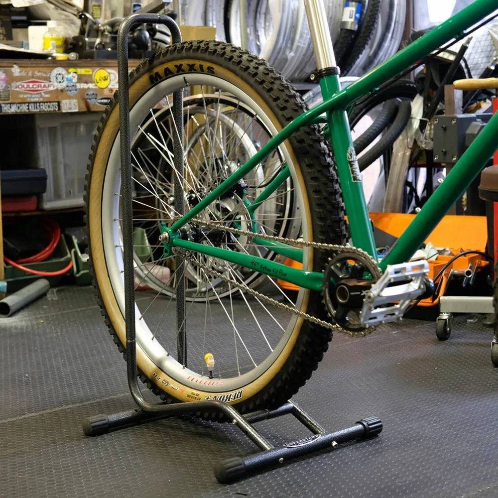 エレファントサイクルの自転車 メンテナンス 展示スタンド ウィルワークス スーパースタンド エクストリーム 3.25インチ WILLWORX SUPERSTAND EXTREME メンテナンススタンド ロードバイク クロスバイク対応 エレファントサイクル｜アングル2