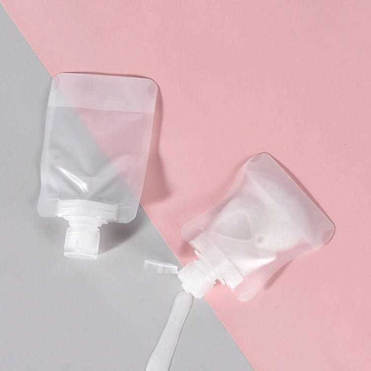 携帯用詰め替え容器 7個セット 100ml 50ml 30ml PET 軽量 トラベルポーチ 小分け袋 透明 シェル シャンプー クリーム 化粧水 洗顔料 乳液 携帯便利 出張用 旅行用 送料無料 elevenone-10005015 クラッチバッグ elevenone サンプル画像3