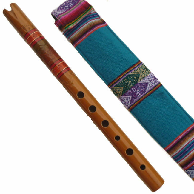 当商品は、南米のフォルクローレ音楽に使用されている民族楽器のケーナです。 プロ用（演奏用)のFREDY FLORE製の木製ケーナです。 これから、本格的にケーナを始められる方には、押さえやすいので最適かと思います。 音も出し易いと思います・G管（ソ）・長さ約37cm。 新品・吹き方の簡単なイラスト及び運指表付き ケーナ袋の色は変わる可能性が有りますので、ご了承ください。