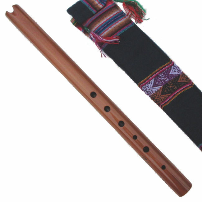 素材は木製です・ペルー・リマ市の楽器工房Blas製です（弊社オリジナル注文ケーナ）。 塞ぐ最大穴が小さい直径約0.9cm為、女性に最適かと思います。 素材が天然素材のため、画像と若干事る場合が有りますので、ご了承ください。 G管・ソ・セミプロ用です・全長約38cm。 ケーナ袋付き・民族織物の裁断場所の違いにより、ケースの柄が変わる可能性が有りますので、ご了承ください。 これから、ケーナを始められる女性の方には、最初の練習用として、最適かと思います。 運指表・吹き方のイラスト付き。