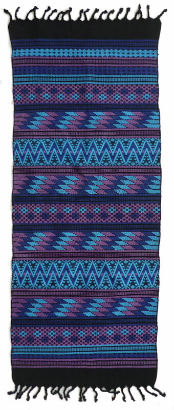 グアテマラ テーブルクロス GU-029-16 壁掛け （大） 民族織物 伝統織物 手織り 綺麗 可愛い 中米 綿　美しい ハンドメイド