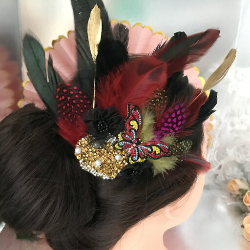 ヘア飾り ヘッドコサージュ ヘアアクセサリー ヘッドピース コサージュ 羽根付き フェザー ヘッドドレス ダンス衣装 髪飾り ヘアアクセサリー 社交ダンス 衣装 ブローチ レッド イエロー ブラック ヘア飾り ヘッドコサージュ ヘアアクセサリー ヘッドピース コサージュ 羽根付き フェザー ヘッドドレス ダンス衣装 髪飾り ヘアアクセサリー 社交ダンス 衣装 ブローチ レッド イエロー ブラック