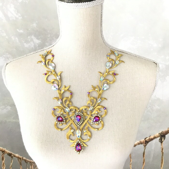 ゴールド アップリケ ネックライン モチーフ 衣装 刺繍ワッペン レオタードモチーフ アイロンワッペン アイロン接着 アップリケワッペン モチーフ 装飾 バトン...