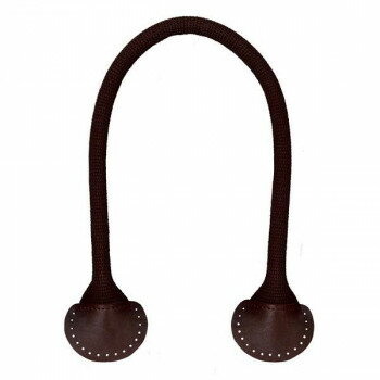 「北海道・沖縄・離島・一部地域へのお届けは別途送料を請求させていただきます。」「お客様都合でのキャンセルの場合、出荷前後にかかわらずキャンセル料などの手数料が発生いたしますので予めご了承ください。」「メーカーより取り寄せ商品のため、在庫状況によっては欠品・廃盤の可能性があります。あらかじめご了承ください。」アクリルテープと合皮の手さげタイプの持ち手です。注意点※手縫いの穴があいているので、手縫いで縫い付けて下さい。サイズ全長:約48cm、幅:約1.2cm個装サイズ：44.5×34.5×19.0cm重量個装重量：100g素材・材質アクリル、合成皮革生産国日本fk094igrjs