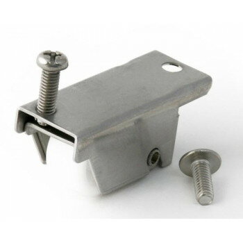 「北海道・沖縄・離島・一部地域へのお届けは別途送料を請求させていただきます。」「お客様都合でのキャンセルの場合、出荷前後にかかわらずキャンセル料などの手数料が発生いたしますので予めご了承ください。」「メーカーより取り寄せ商品のため、在庫状況によっては欠品・廃盤の可能性があります。あらかじめご了承ください。」古くなって動きが悪くなった雨戸を、戸車交換でスムーズな動きに。【取付け方】下部切り込み口より戸車を差込み、ビスにて固定します。サイズ本体:46×17.5mm個装サイズ：12×6×2cm重量30g個装重量：40g素材・材質本体:ステンレス車:樹脂仕様トステム用DAN雨戸ステンレスリブ2型・DANアルミ雨戸用生産国日本fk094igrjs