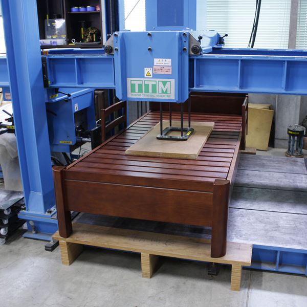 ELMONO(家具 ラグ カーペット)のベッド 寝具 幅102cm シングル ブラウン 木製 耐荷重700kg 手すり 宮付き 高さ調整3段 2口コンセント 耐荷重ベッド ベッドルーム【代引不可】｜アングル3