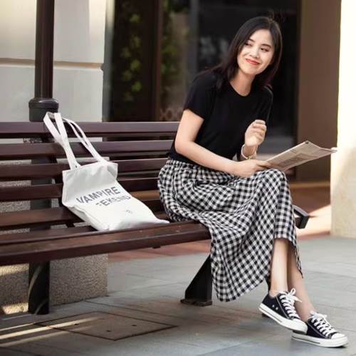 Rakuten - スカート フレアスカート ロング丈 フレア Aライン かわいい 大人可愛い きれいめ シンプル カジュアル 大人 上品 おしゃれ 大人女子 こなれ感 キュート モダン 無地 春 秋 10代 20代 30代 レディース 女性用 通勤 学生 通学 デート お出かけ 女子会 休日 着回し 普段使い