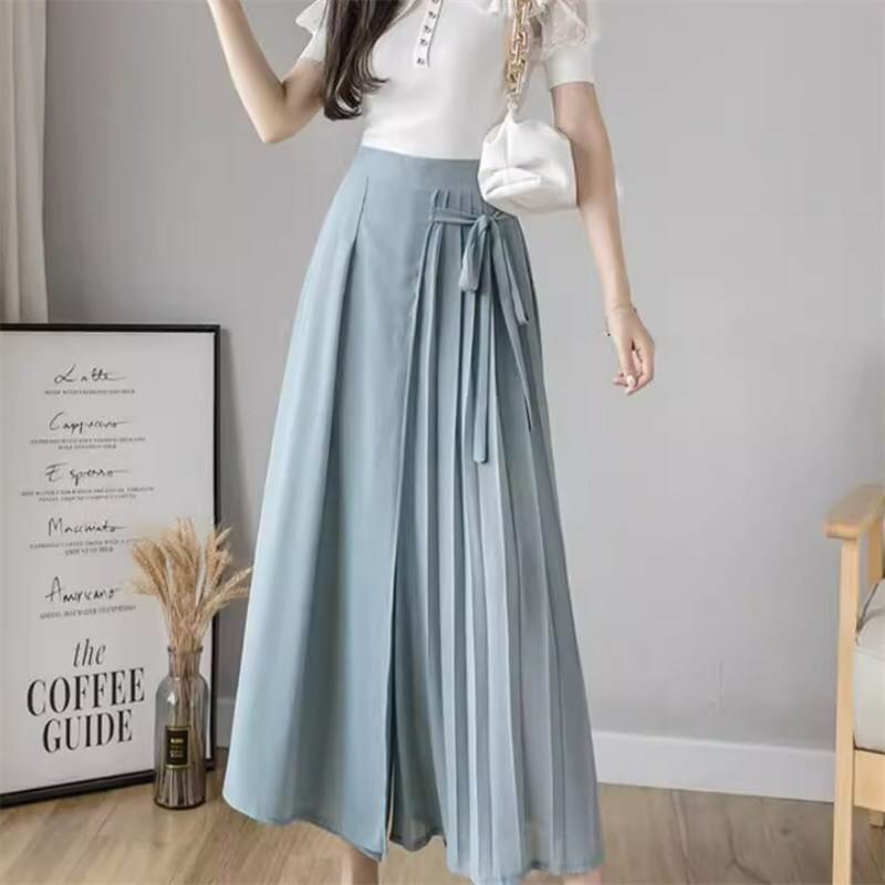 パンツ ワイドレッグパンツ クロップドパンツ シフォン ハイウエスト ウエストゴム ちょう結び かわいい 大人可愛い きれいめ シンプル カジュアル 大人 上品 おしゃれ お洒落 かっこいい 大人女子 こなれ感 キュート ガーリー ルーズ 個性的 クール モード系 エレガント(4.0)