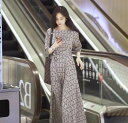 ワンピース ロング丈 袖あり 7分袖 七分袖 ボートネック フレア セミフレア ロング 大人可愛い きれいめ 大人 上品 おしゃれ お洒落 大人女子 こなれ感 クール モード系 エレガント モダン 主役級 存在感 美容師 メイクアップアーティスト ネイリスト