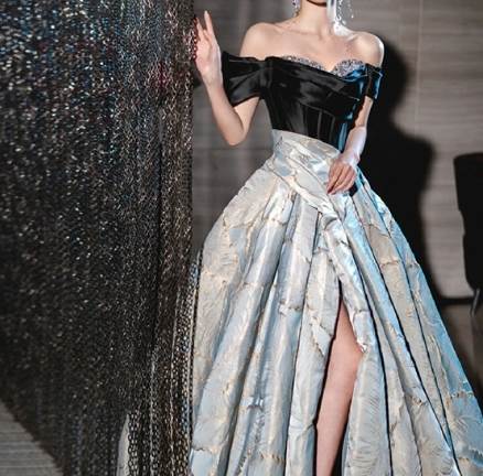 ドレス ウェディングドレス パーティードレス カラードレス 演奏会 発表会 ステージ ロング丈 オフショルダー きれいめ シンプル 大人 上品 おしゃれ セクシー エレガント ゴージャス 華やか 上品 高見え ウェディング 結婚式 パーティー 演奏会 発表会 ピアノ ステージ S