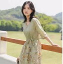 ワンピース シャツ ミモレ丈 7分袖 Vネック スリム ストレート リボン ウエストマーク 薄手 かわいい きれいめ カジュアル 大人 上品 おしゃれ ラブリー キュート ガーリー 花柄 春 夏 秋
