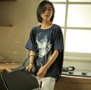 トップス カットソー Tシャツ 大人可愛い きれいめ 上品 おしゃれ エレガント 存在感 フォーマル 花柄 レディース OL 通勤 お出かけ 普段使い ファッション コーデ スタイル トレンド インスタ映え 大人カラー 着回し フリーサイズ ブルー 美容師 メイクアップアーティスト