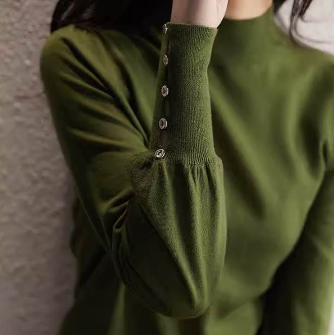 トップス カットソー ニットソー セーター ロングカフス ハーフハイネック バックボタン 長袖 かわいい 大人可愛い きれいめ シンプル カジュアル 大人 上品 おしゃれ お洒落 大人女子 こなれ感 個性的 主役級 存在感のサムネイル