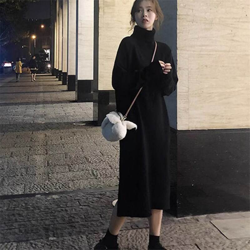 Rakuten - ニット ワンピース ミモレ丈 長袖 タートルネック オーバーサイズ ビッグシルエット Iライン ストレート かわいい 大人可愛い きれいめ シンプル カジュアル 大人 上品 おしゃれ お洒落 かっこいい 秋 冬 レディース デート お出かけ 女子会 ショッピング