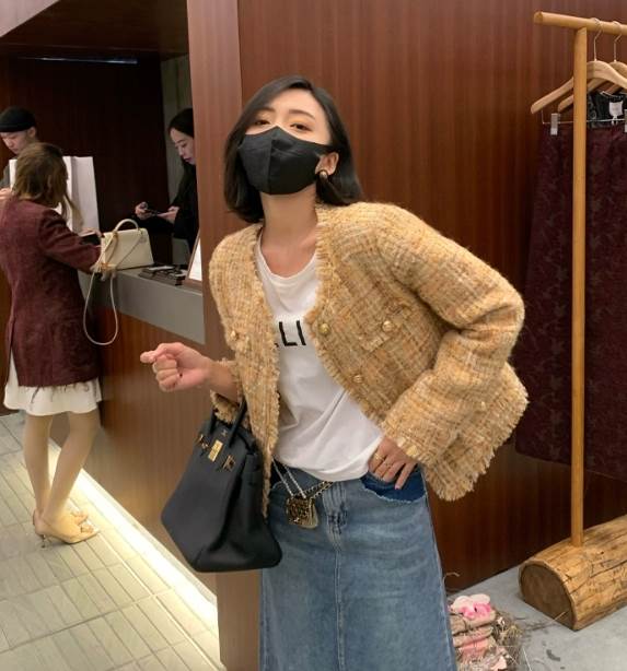 Rakuten - アウター ジャケット 上着 ミディアム丈 袖あり 長袖 ラウンドネック 襟なし ノーカラー ストレート ポケット 前開き ツイード 大人可愛い きれいめ シンプル 上品 おしゃれ 大人女子 エレガント フォーマル 春 秋 入学式 卒業式 ビジネス 通勤 お出かけ 着回し S M L