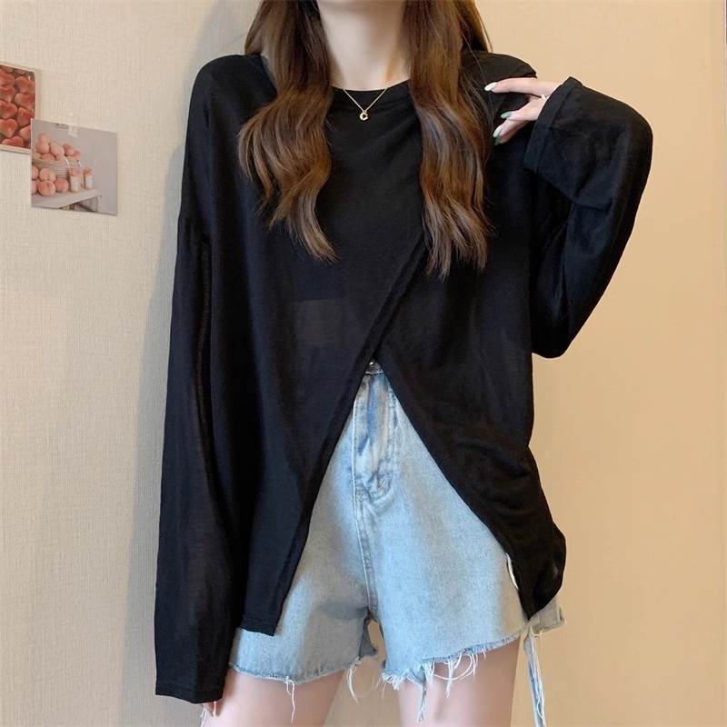 トップス Tシャツ カットソー 白シャツ 白トップス 袖あり 長袖 ラウンドネック 透け感 かわいい 大人可愛い きれいめ シンプル カジュアル 大人 おしゃれ お洒落 かっこいい 大人女子 こなれ感 ラフ メンズライク マニッシュ 個性的 クール 主役級 存在感 美容師