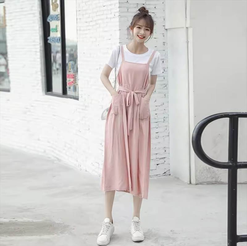 Rakuten - ワンピース Tシャツ 2点セット ミモレ丈 エプロンワンピース バックリボン かわいい 大人可愛い きれいめ シンプル カジュアル 大人 上品 おしゃれ お洒落 大人女子 こなれ感 個性的 主役級 存在感 キュート ガーリー