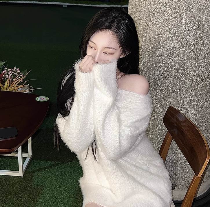 ワンピース ニットソー クロップドセーター チュニック シャギー ファーニット フェイクファーミニ ミニ丈 ショート ストレート かわいい 大人可愛い きれいめ 大人 上品 おしゃれ お洒落 レトロ 大人可愛い 大人女子 ラブリー キュート ガーリー 主役級