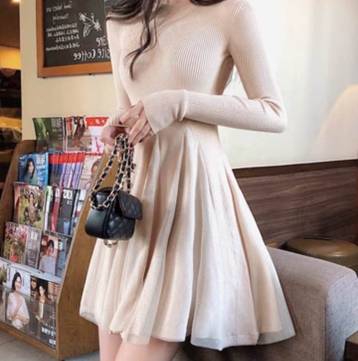 ワンピース ニット ワンピドレス ショート丈 長袖 ラウンドネック リブ織 チュールスカート かわいい 大人可愛い きれいめ シンプル カジュアル 大人 上品 おしゃれ お洒落 大人女子 こなれ感 個性的 主役級 存在感 キュート ガーリー