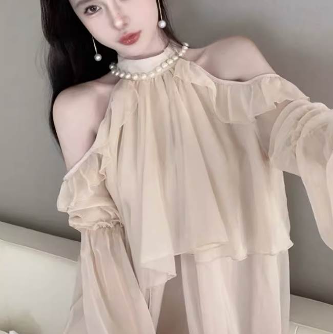 Short - シフォン ドレス ワンピース ショート丈 長袖 チョーカーネック パールデザイン ショルダーカットアウト フリル かわいい 大人可愛い きれいめ シンプル カジュアル 大人 上品 おしゃれ お洒落 大人女子 こなれ感 個性的 主役級 存在感 ミニドレス