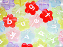 【月間優良ショップ受賞】アルファベットビーズ カラフルお花 1P★【あす楽】【パーツ】