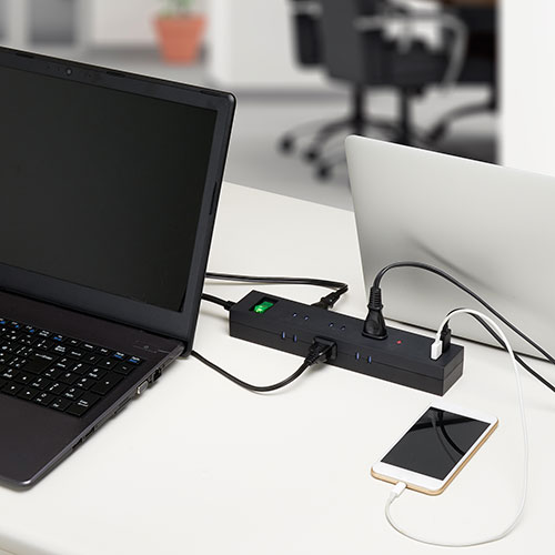 YAZAWA 3方向から挿せる9個口USBタップ ブラック H6BK11122UBK