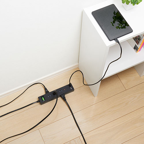 YAZAWA 3方向から挿せる9個口USBタップ ブラック H6BK11122UBK