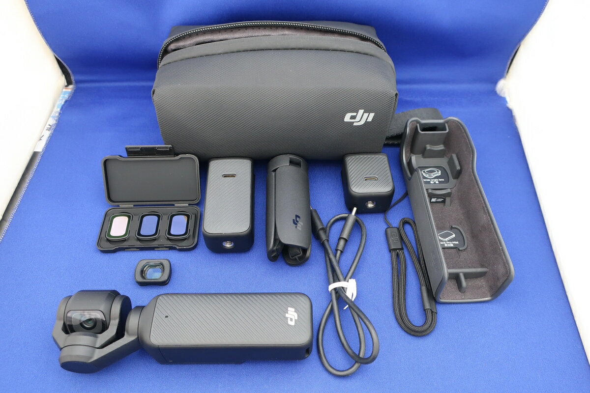 【中古】 【美品】 DJI Osmo Pocket 3 Creator Combo OP9913 【デジタルビデオカメ...