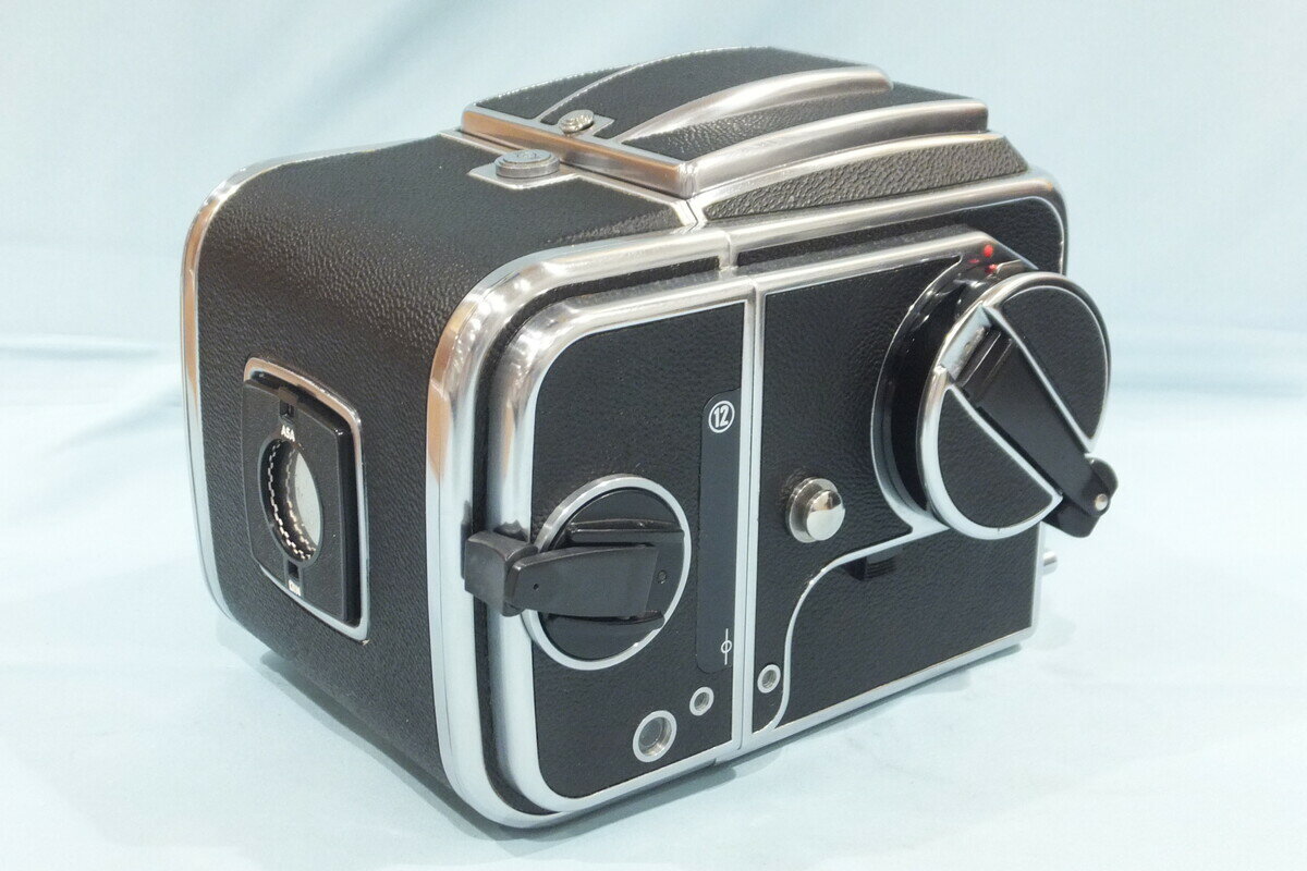【中古】 【良品】 ハッセルブラッド 500C/M ボディ A12（旧）付 【フィルムカメラ】