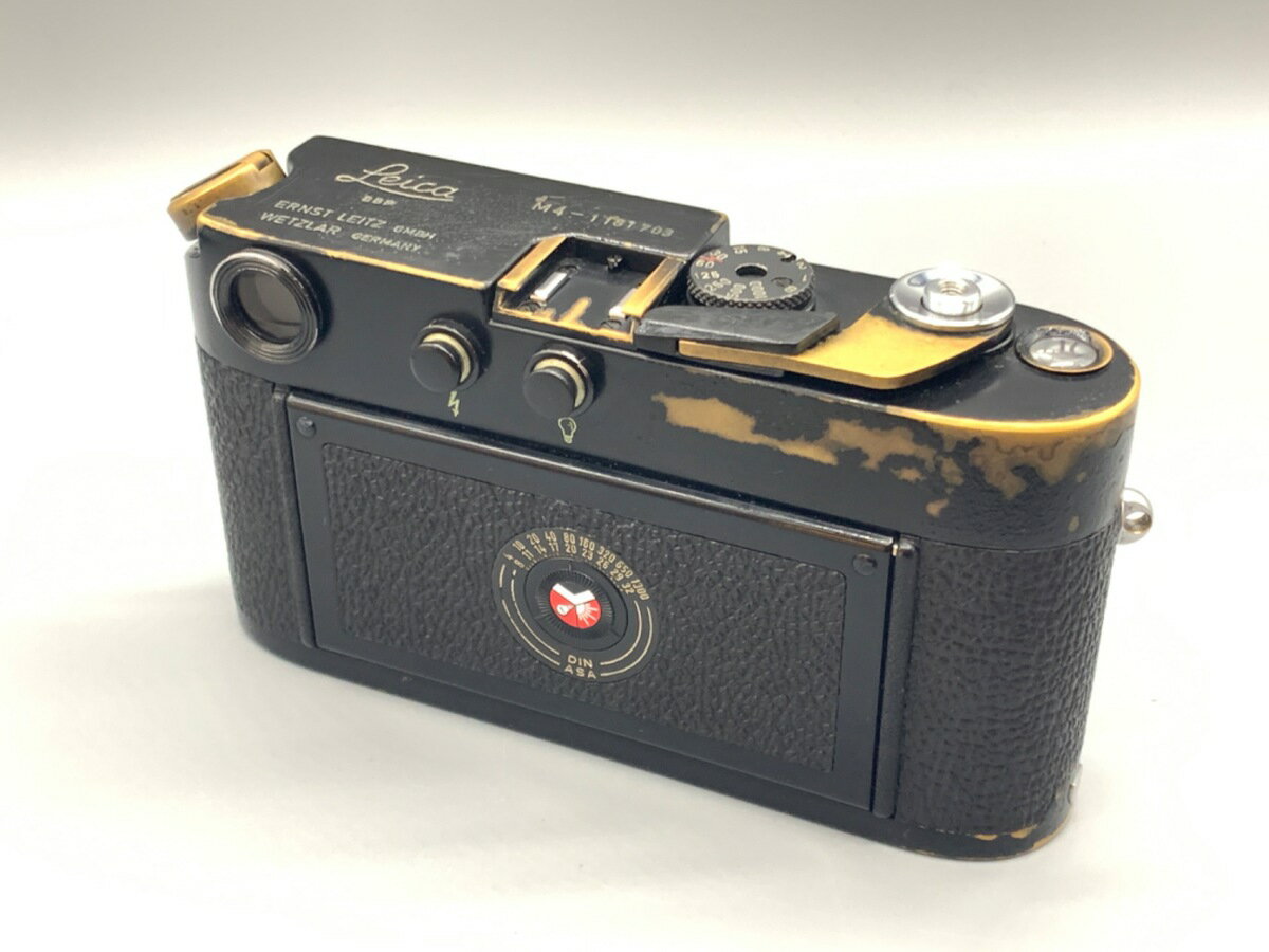 カメラのキタムラの【中古】 【並品】 ライカ M4 ボディ ブラックペイント (シリアルナンバー1181501-1182000) 【フィルムカメラ】｜アングル2