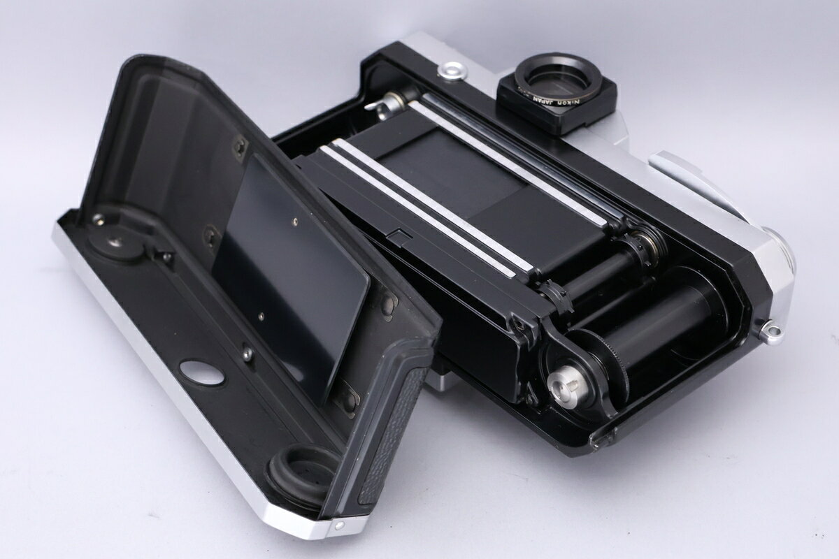 カメラのキタムラの【中古】 【並品】 ニコン F 前期 アイレベル ボディ シルバー 【フィルムカメラ】｜アングル2