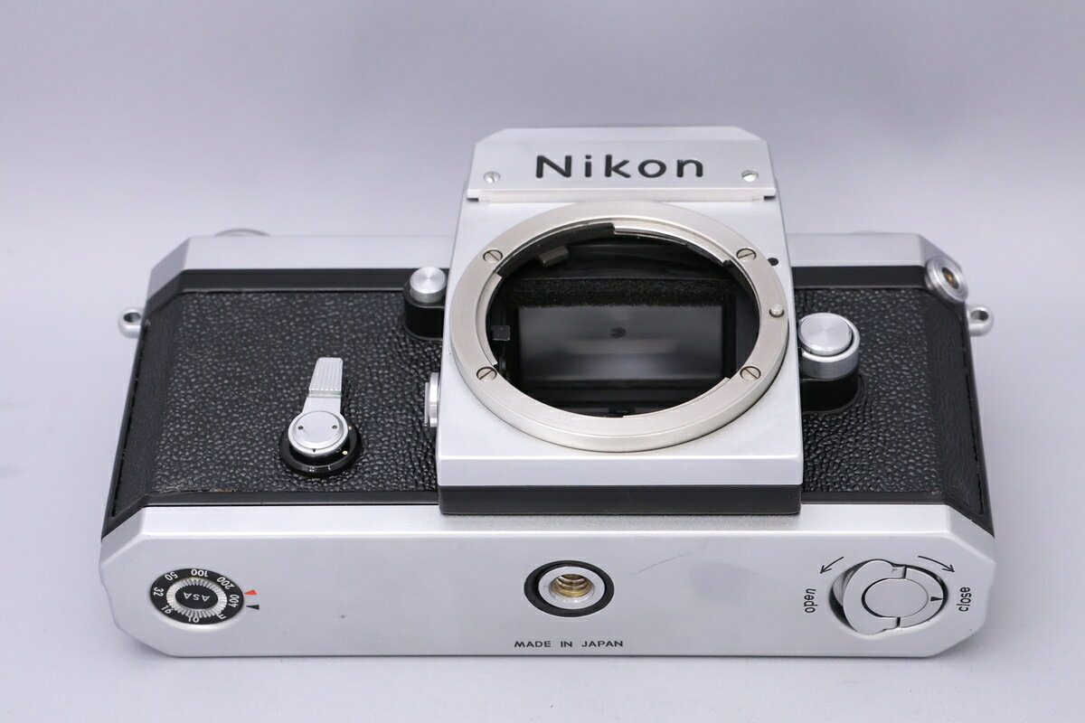 カメラのキタムラの【中古】 【並品】 ニコン F 前期 アイレベル ボディ シルバー 【フィルムカメラ】｜アングル3