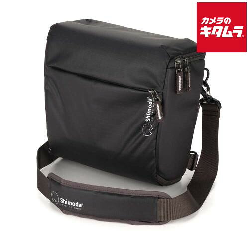 【製品特徴】■バッグインバッグとしてバックパックの内側に装着したり、付属のショルダーストラップでショルダーバッグ/スリングバッグに■バックパックのウエストベルトに取り付けてヒップバッグとしても利用可能【製品仕様】●内寸：W24.5×H21×D12cm●外寸：W26.5×H26×D15cm ●質量：0.6kg ●拡張機能あり ●色：ブラック ●付属品：ショルダーベルト付属 ●原産国：中国 ※商品の仕様・対応をご確認の上、ご購入ください。 etsumi`Shimoda(シモダ)520-402トップローダーミディアムブラック`shimodadesigns`TopLoader?`カメラバッグ`エツミ ※この説明文は楽天市場店の記載内容です。URLはhttps://item.rakuten.co.jp/emedama/で始まります。URLが異なる際はサイトを利用することのないよう十分ご注意ください。 ▼ご注意▼以下の商品は、当商品と互換性に関係なく表示されます。互換性は別途ご確認の上ご注文ください● 商品の返品について